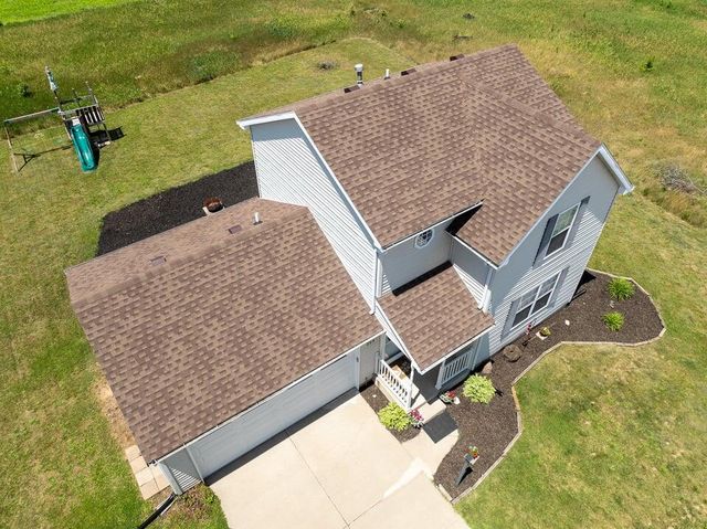 204 Walnut Crossing Drive, Walkerton, IN 46574