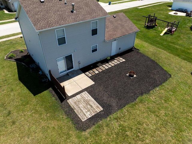 204 Walnut Crossing Drive, Walkerton, IN 46574