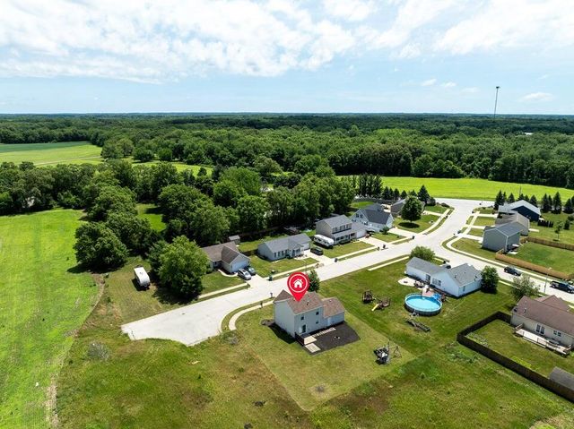 204 Walnut Crossing Drive, Walkerton, IN 46574