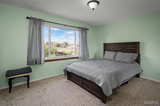 3329 Clemens Drive, St Charles, MO 63301