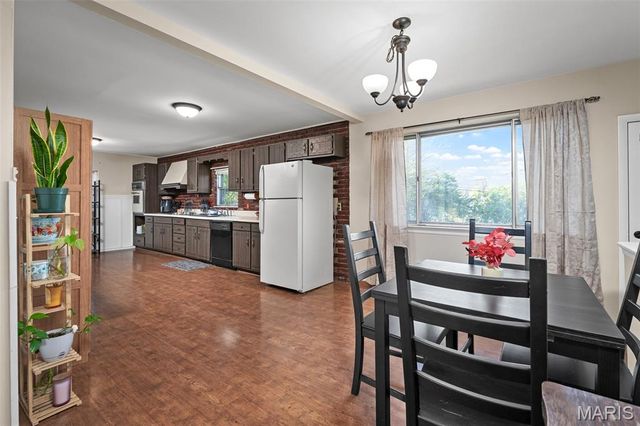 3329 Clemens Drive, St Charles, MO 63301