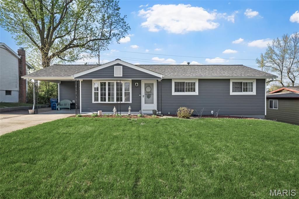 3329 Clemens Drive, St Charles, MO 63301