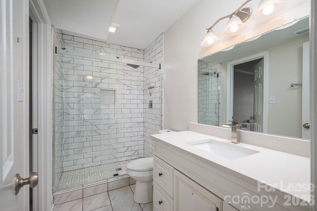 100 Cabell Way, Charlotte, NC 28211