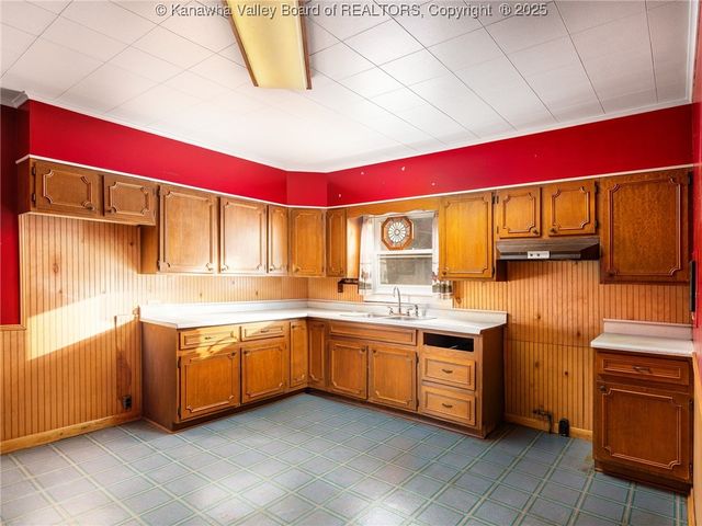 6444 Starlight Drive, Charleston, WV 25312