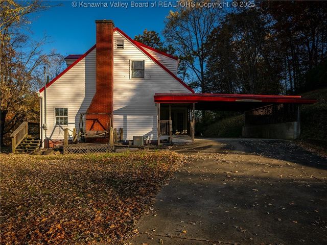 6444 Starlight Drive, Charleston, WV 25312