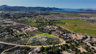 27 Starlight Mesa Drive, Hemet, CA 92544