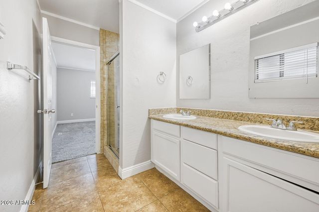 5548 W BELMONT Avenue, Glendale, AZ 85301