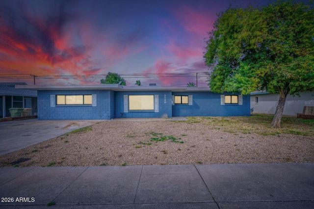 5548 W BELMONT Avenue, Glendale, AZ 85301