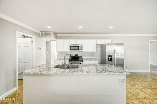 5548 W BELMONT Avenue, Glendale, AZ 85301