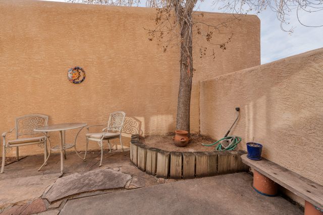 10277 Las Casitas Court NE, Albuquerque, NM 87111