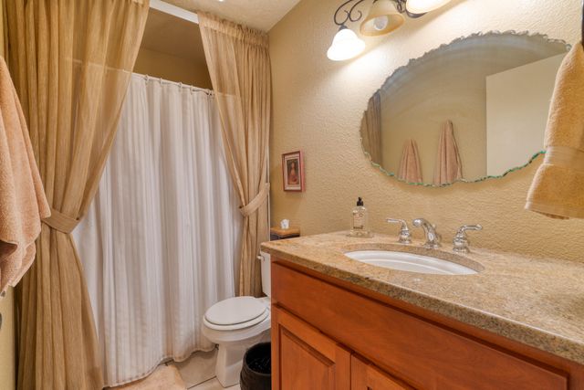 10277 Las Casitas Court NE, Albuquerque, NM 87111