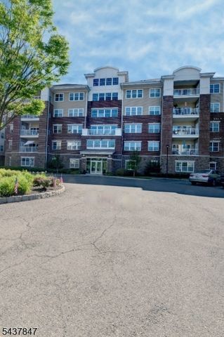 1113 Warrens Way, Wanaque Boro, NJ 07465