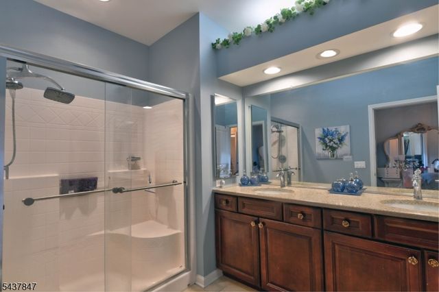 1113 Warrens Way, Wanaque Boro, NJ 07465