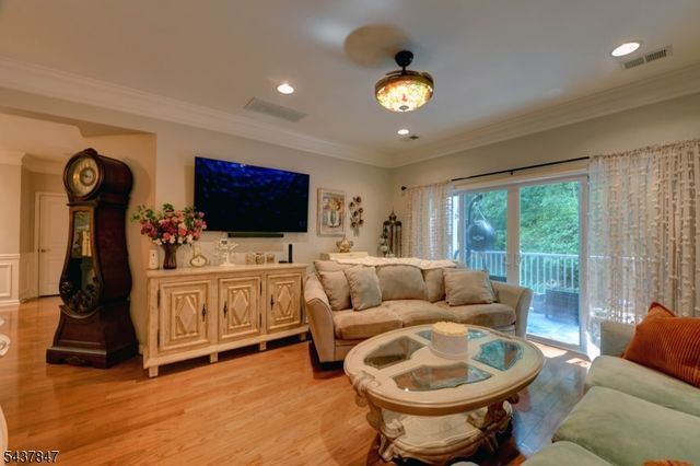 1113 Warrens Way, Wanaque Boro, NJ 07465