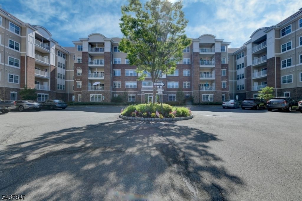 1113 Warrens Way, Wanaque Boro, NJ 07465