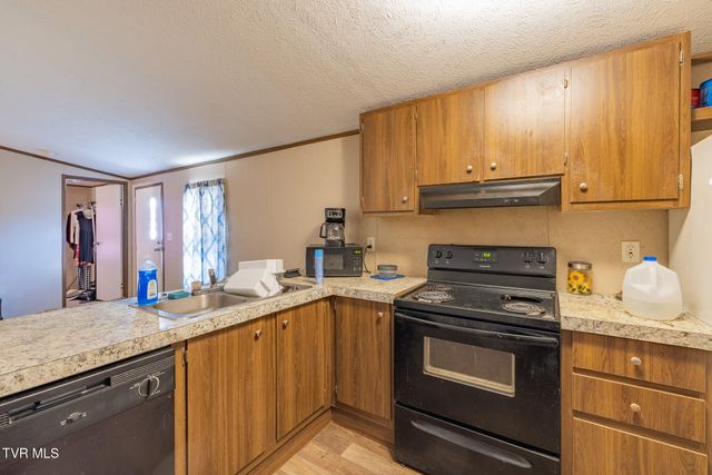 3822 Goshen Valley Road, Rogersville, TN 37857