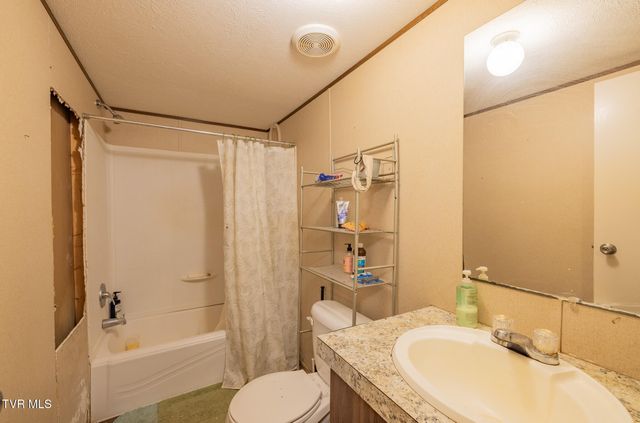 3822 Goshen Valley Road, Rogersville, TN 37857