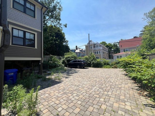 23 Winslow Road 1, Brookline, MA 02446