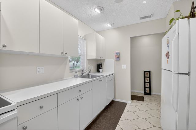 8977 Echo Lane, Boca Raton, FL 33496