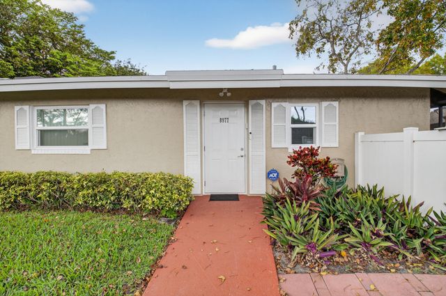 8977 Echo Lane, Boca Raton, FL 33496