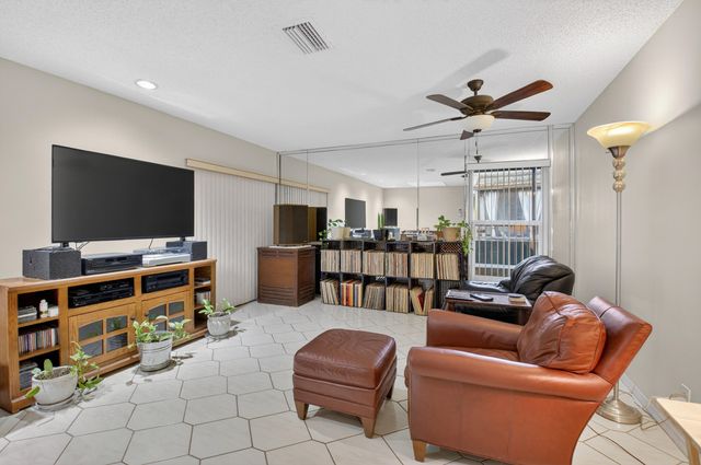 8977 Echo Lane, Boca Raton, FL 33496