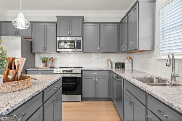 102 Alcovy Trail, Calhoun, GA 30701