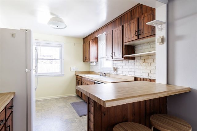 62 Ayer Street, Greece, NY 14615