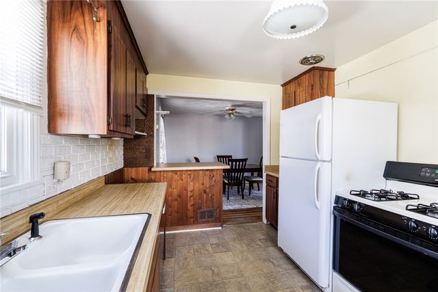 62 Ayer Street, Greece, NY 14615