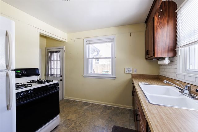 62 Ayer Street, Greece, NY 14615