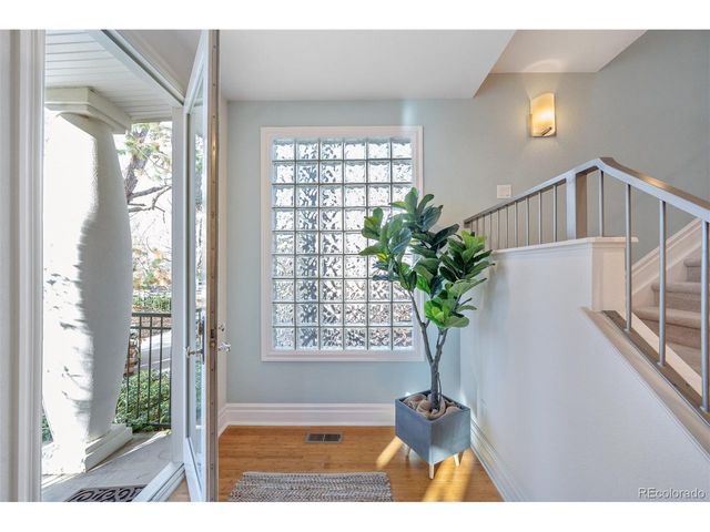 424 Jackson St, Denver, CO 80206