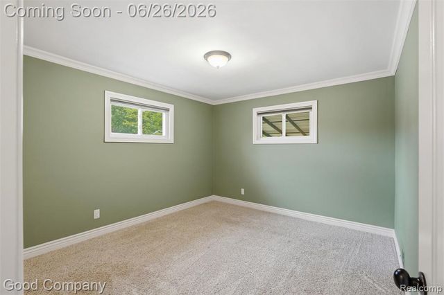 29710 Shackett Avenue, Madison Heights, MI 48071