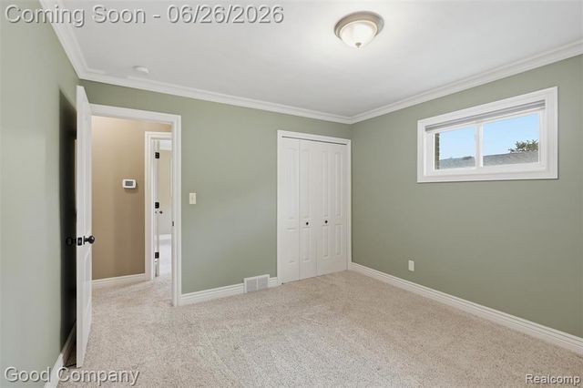 29710 Shackett Avenue, Madison Heights, MI 48071