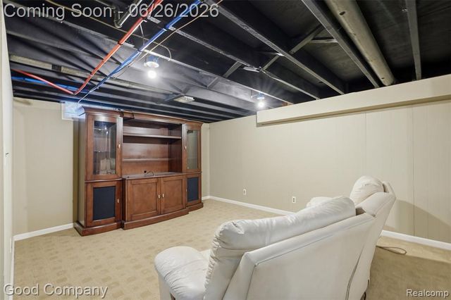 29710 Shackett Avenue, Madison Heights, MI 48071