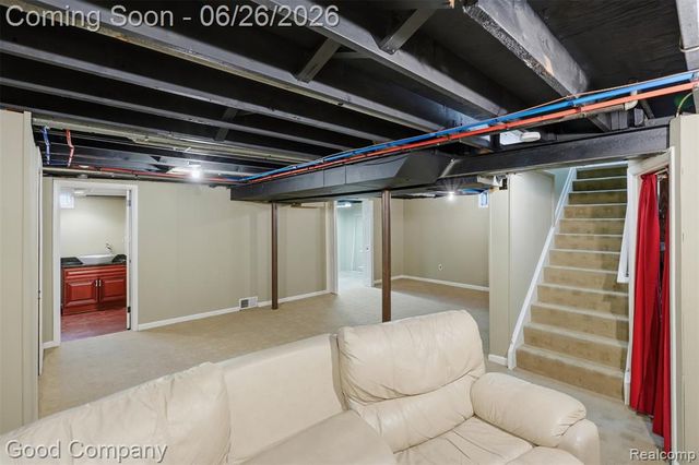 29710 Shackett Avenue, Madison Heights, MI 48071