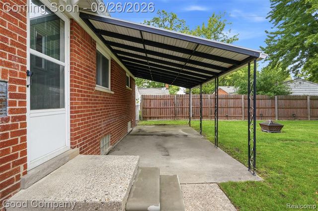 29710 Shackett Avenue, Madison Heights, MI 48071