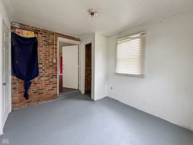 2803 Dewey Street, Anderson, IN 46016