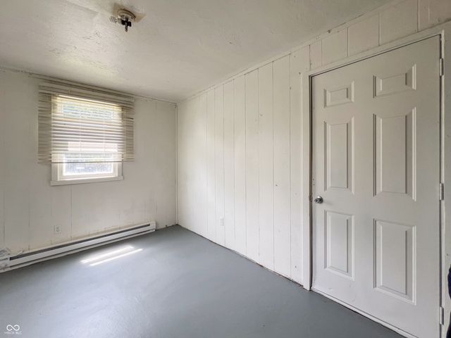 2803 Dewey Street, Anderson, IN 46016