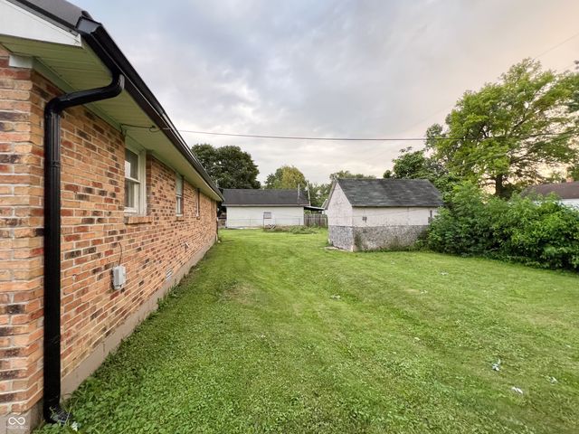 2803 Dewey Street, Anderson, IN 46016