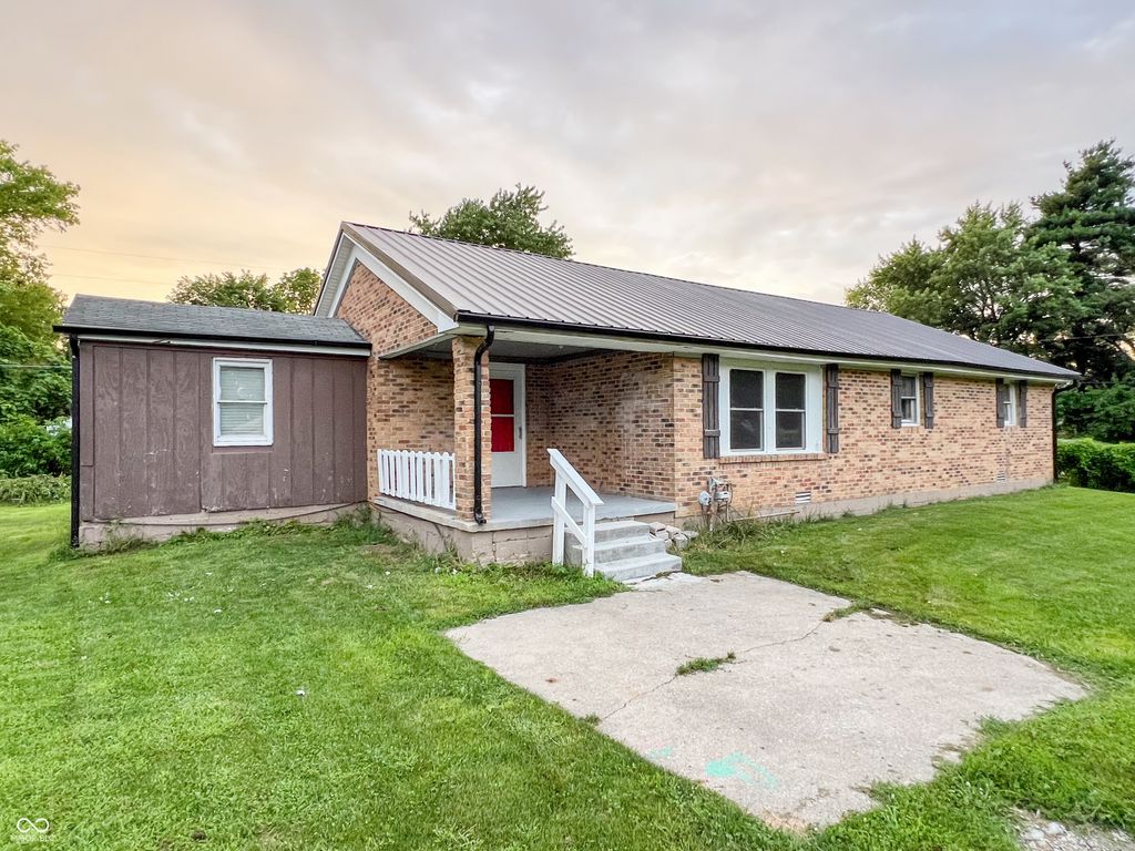 2803 Dewey Street, Anderson, IN 46016
