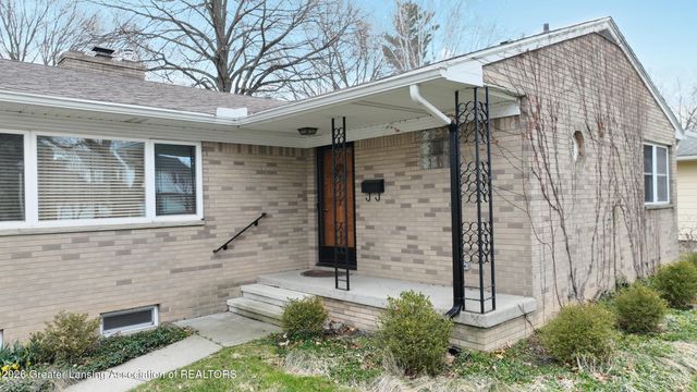 230 Kenberry Drive, East Lansing, MI 48823