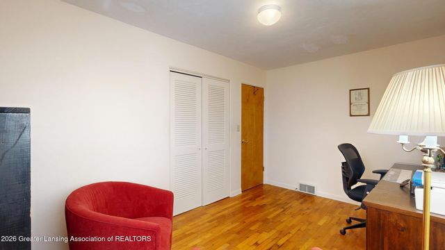 230 Kenberry Drive, East Lansing, MI 48823