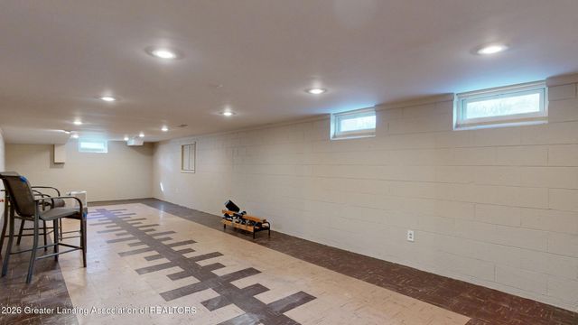 230 Kenberry Drive, East Lansing, MI 48823