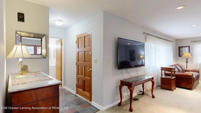230 Kenberry Drive, East Lansing, MI 48823