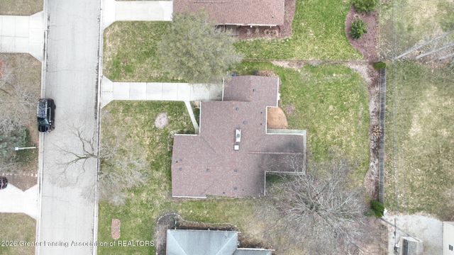 230 Kenberry Drive, East Lansing, MI 48823