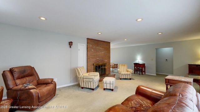 230 Kenberry Drive, East Lansing, MI 48823