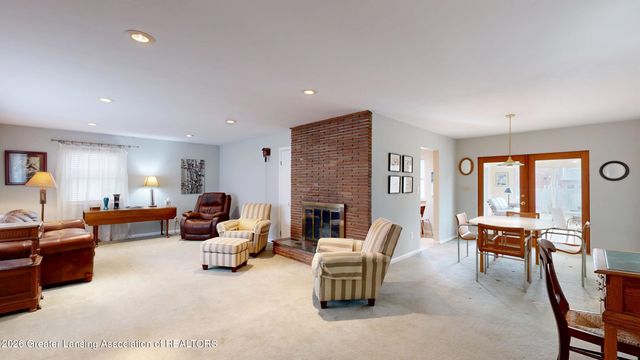 230 Kenberry Drive, East Lansing, MI 48823
