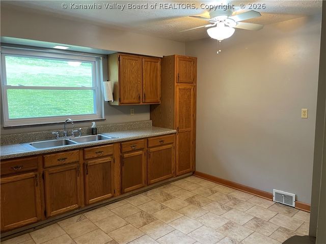 5134 Brookside Drive, Charleston, WV 25313