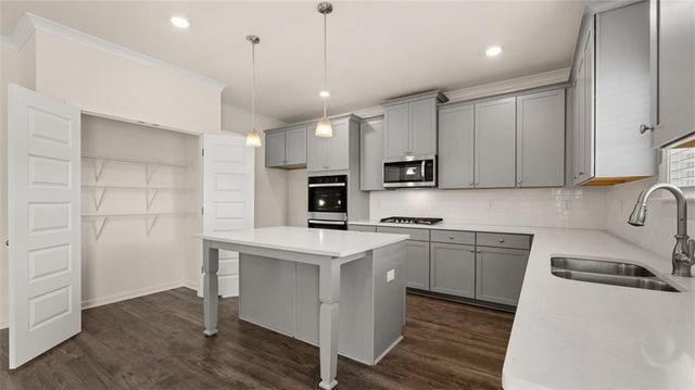 1138 Brookstone Crossing, Bogart, GA 30622