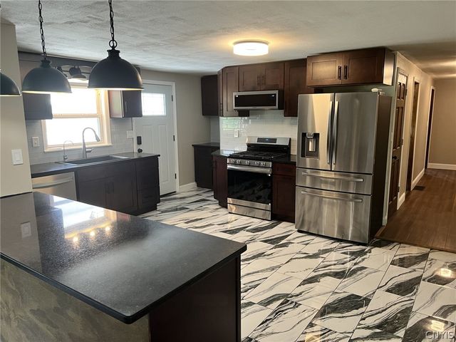 7144 Frank Long Road, Pompey, NY 13078