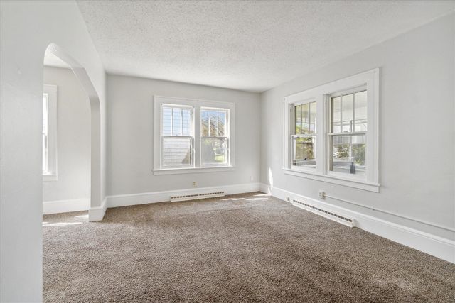 619 N State Street, Jackson, MI 49202